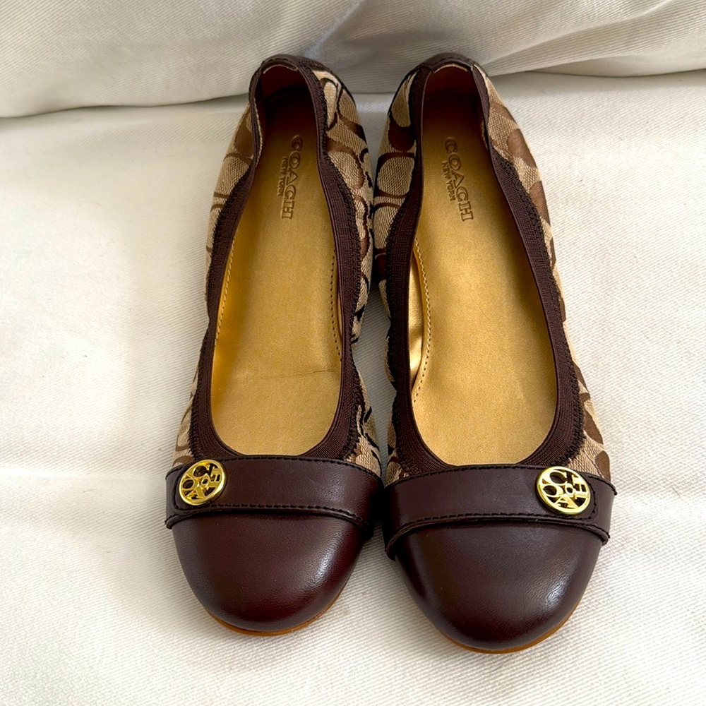 Coach Flats